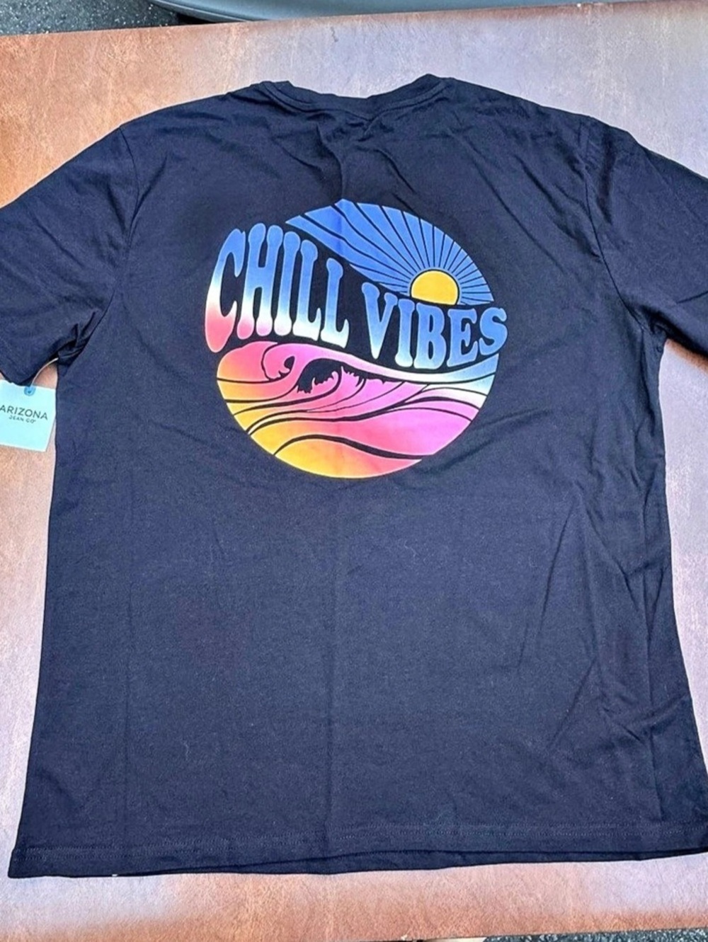Arizona Graphic Short Sleeve Tee Size Medium NWT